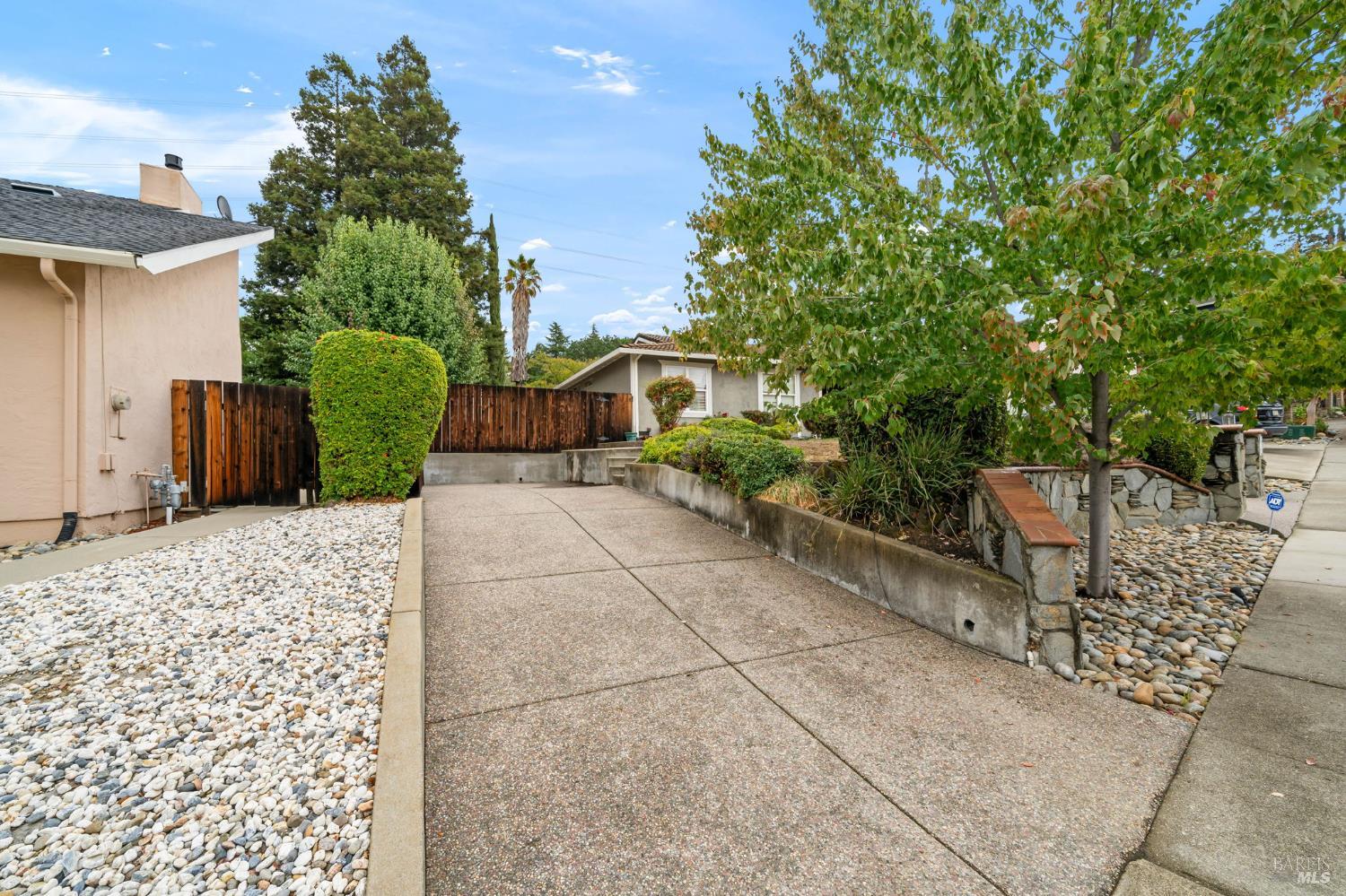 506 Midway Court Martinez CA 94553