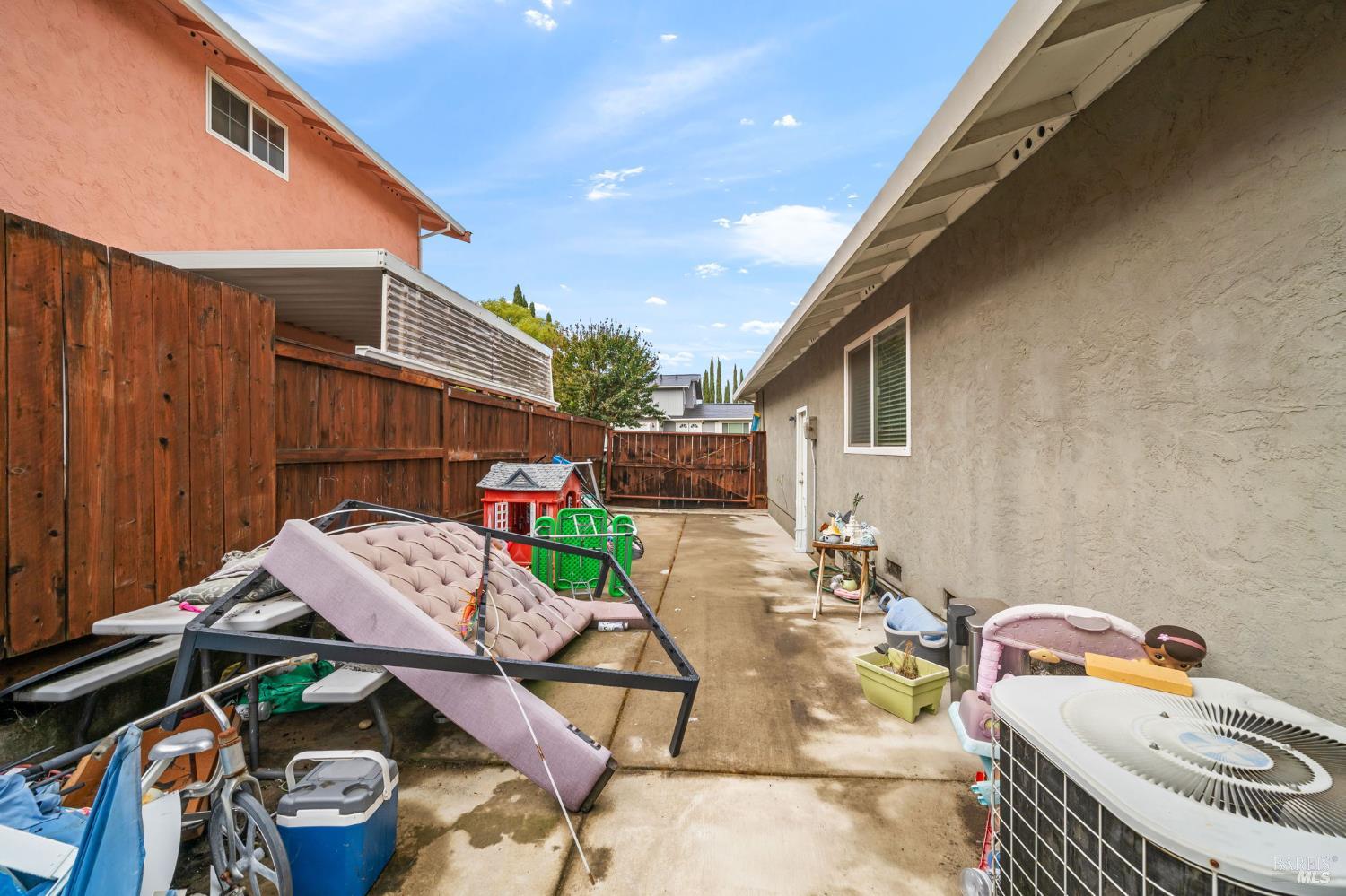 506 Midway Court Martinez CA 94553