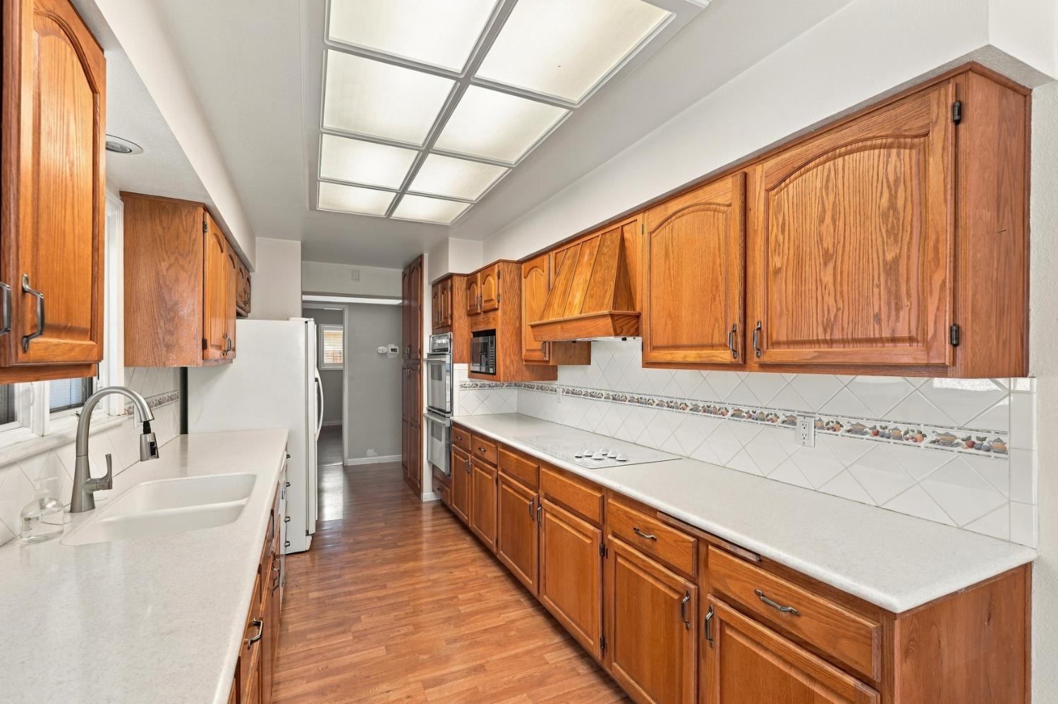2127 Tracy Place Lodi CA 95242