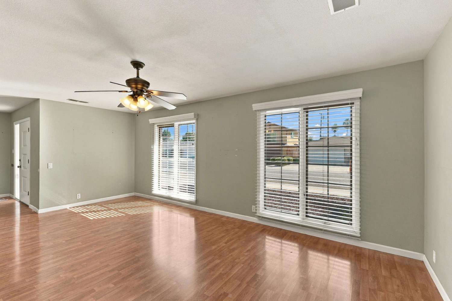 2127 Tracy Place Lodi CA 95242