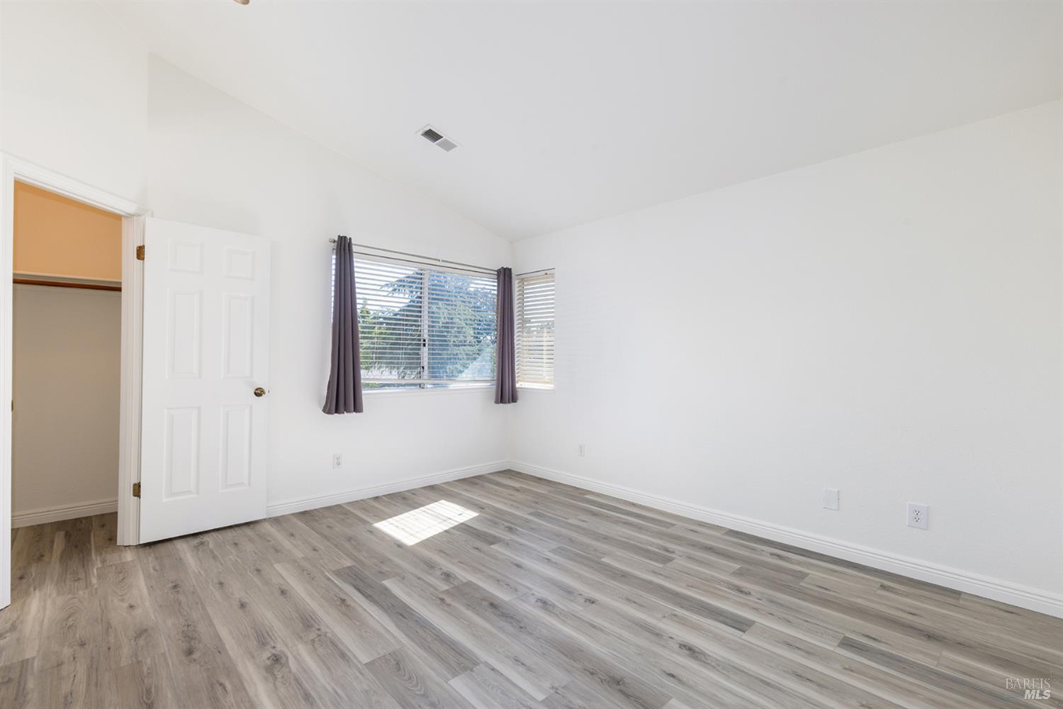 122 Furber Lane Cloverdale CA 95425