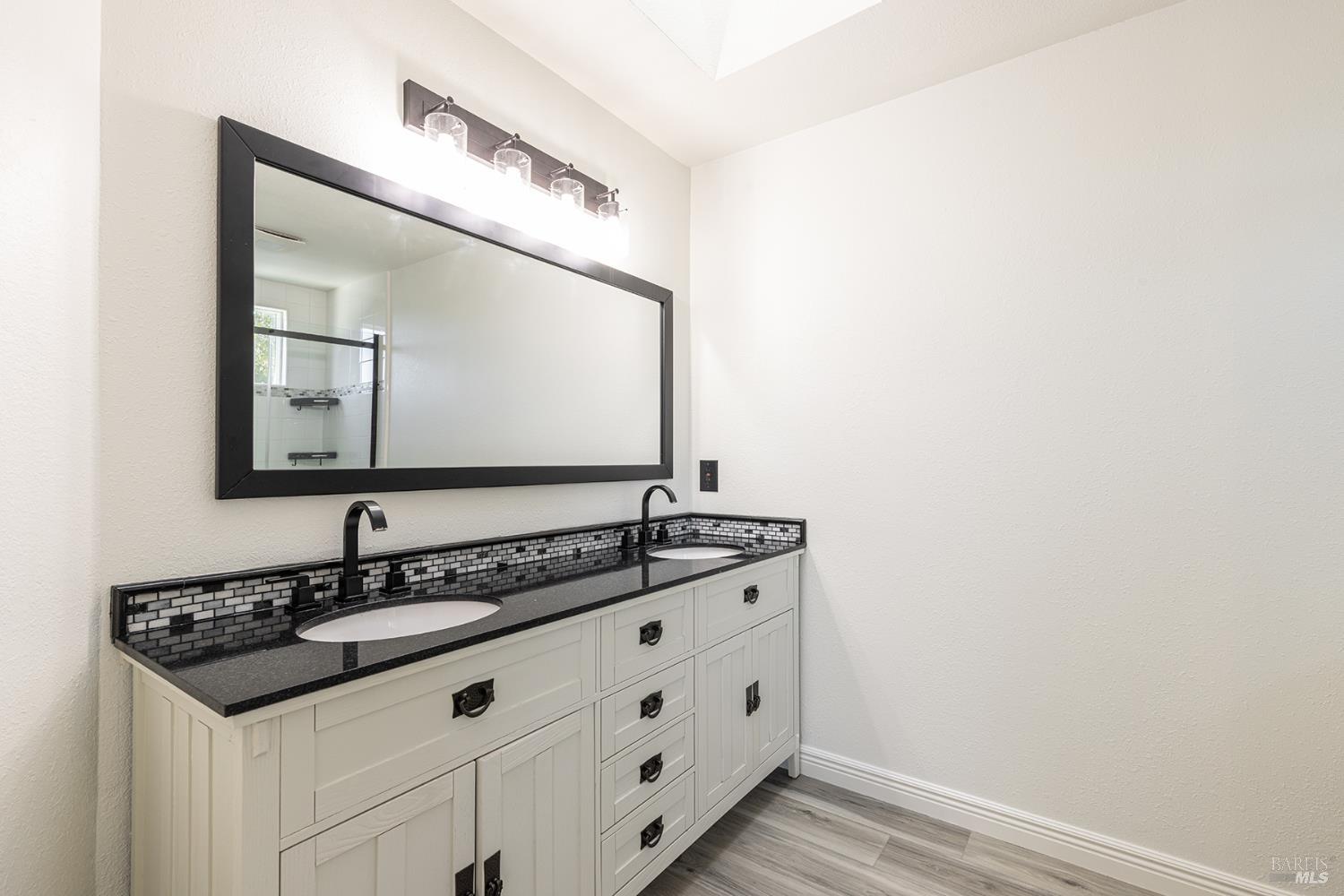 122 Furber Lane Cloverdale CA 95425