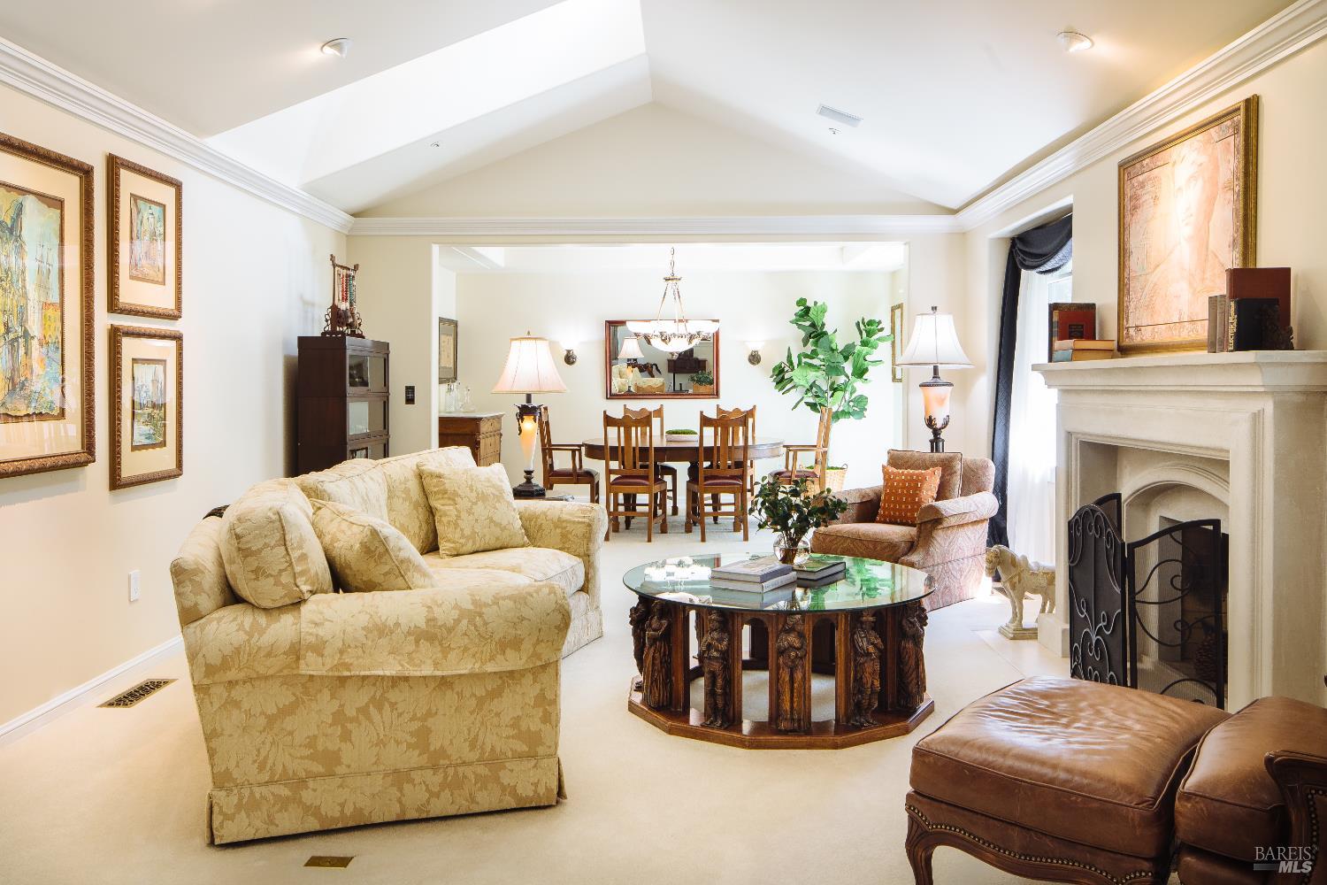 2288 Vineyard Road Novato CA 94947