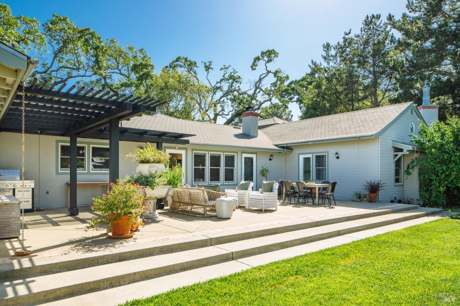 2288 Vineyard Road Novato CA 94947