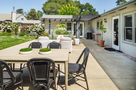 2288 Vineyard Road Novato CA 94947