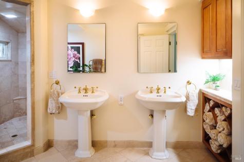 2288 Vineyard Road Novato CA 94947