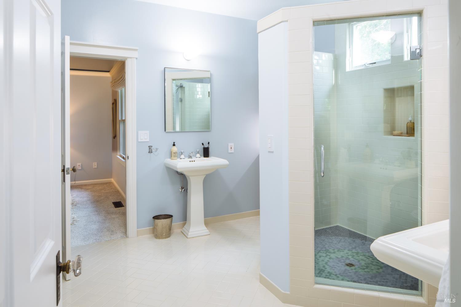2288 Vineyard Road Novato CA 94947