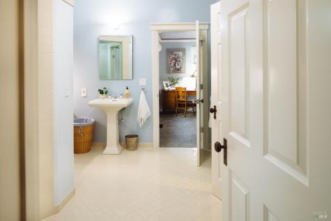 2288 Vineyard Road Novato CA 94947