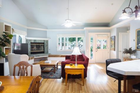 2288 Vineyard Road Novato CA 94947