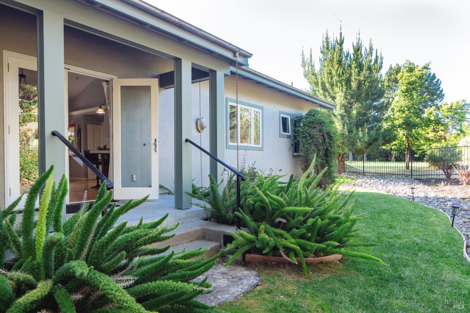 2288 Vineyard Road Novato CA 94947