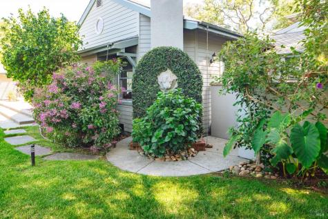 2288 Vineyard Road Novato CA 94947