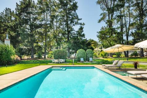 2288 Vineyard Road Novato CA 94947
