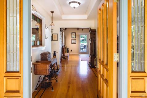 2288 Vineyard Road Novato CA 94947