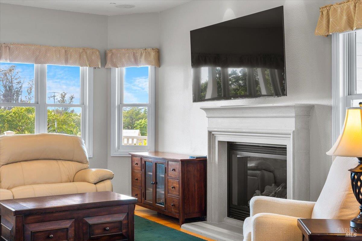 2346 Olivet Lane Santa Rosa CA 95401