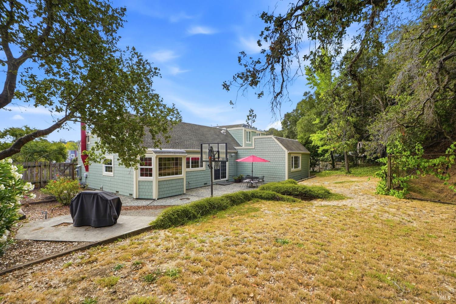 2604 Topaz Drive Novato CA 94945