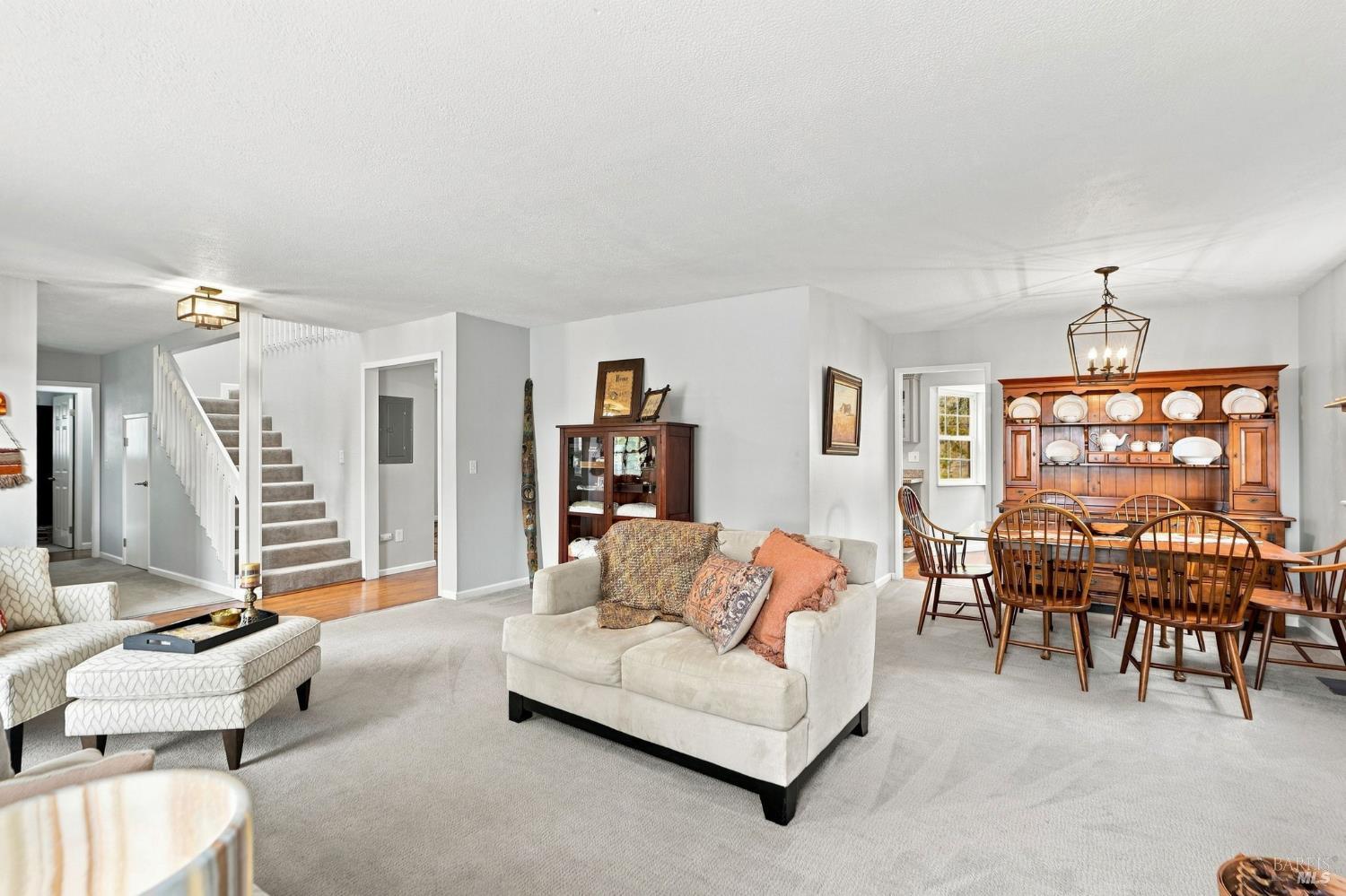 2604 Topaz Drive Novato CA 94945