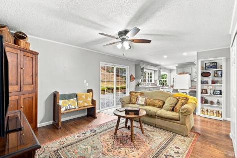2604 Topaz Drive Novato CA 94945