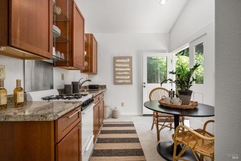 450 Florence Avenue Sebastopol CA 95472