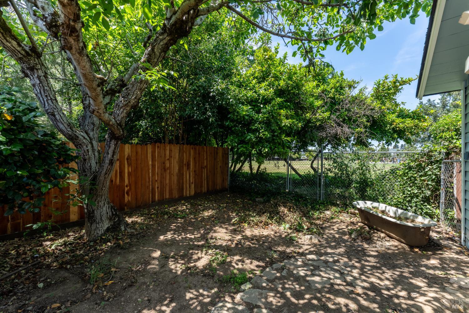 262 Magnolia Street Ukiah CA 95482