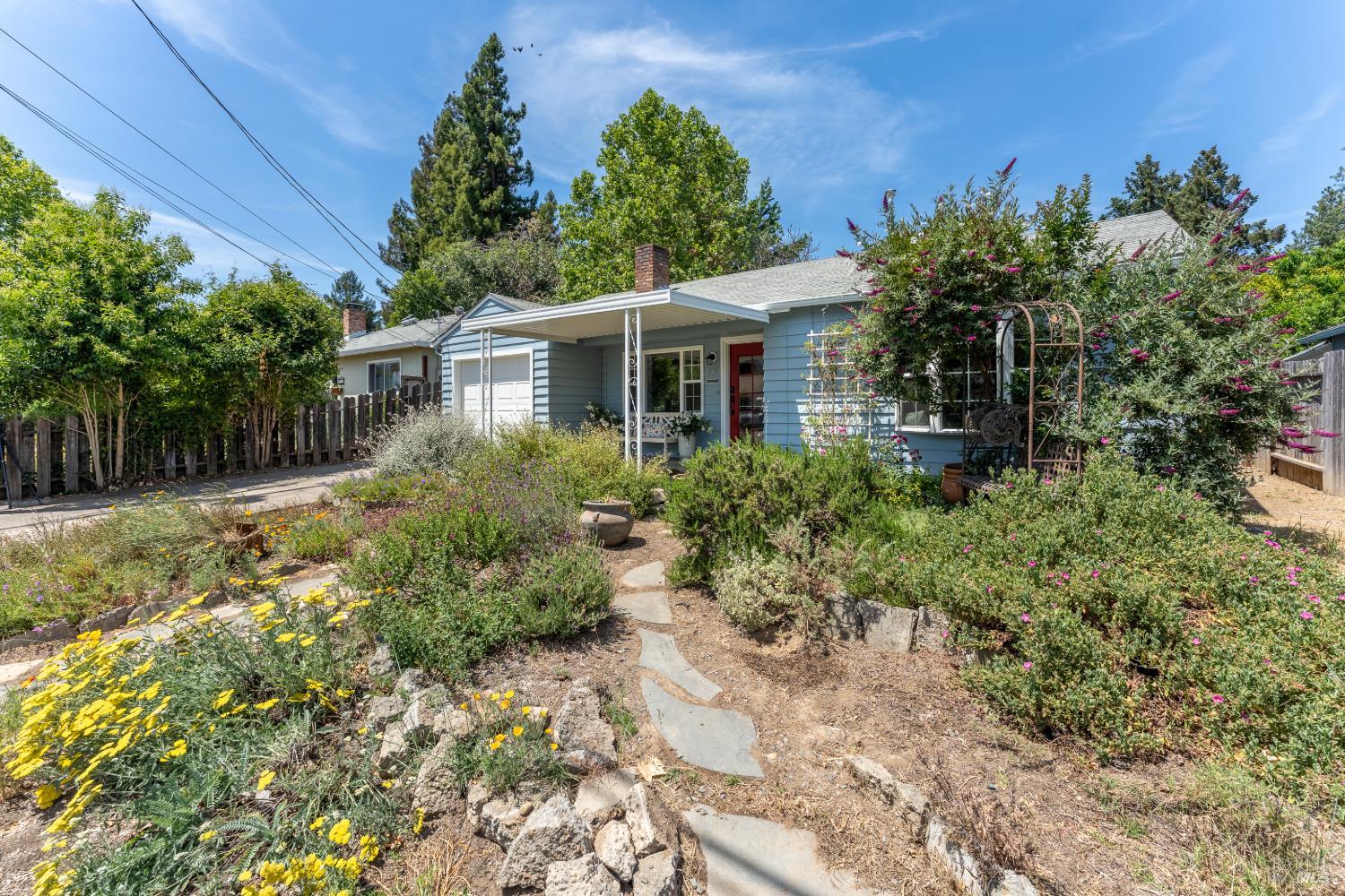 262 Magnolia Street Ukiah CA 95482