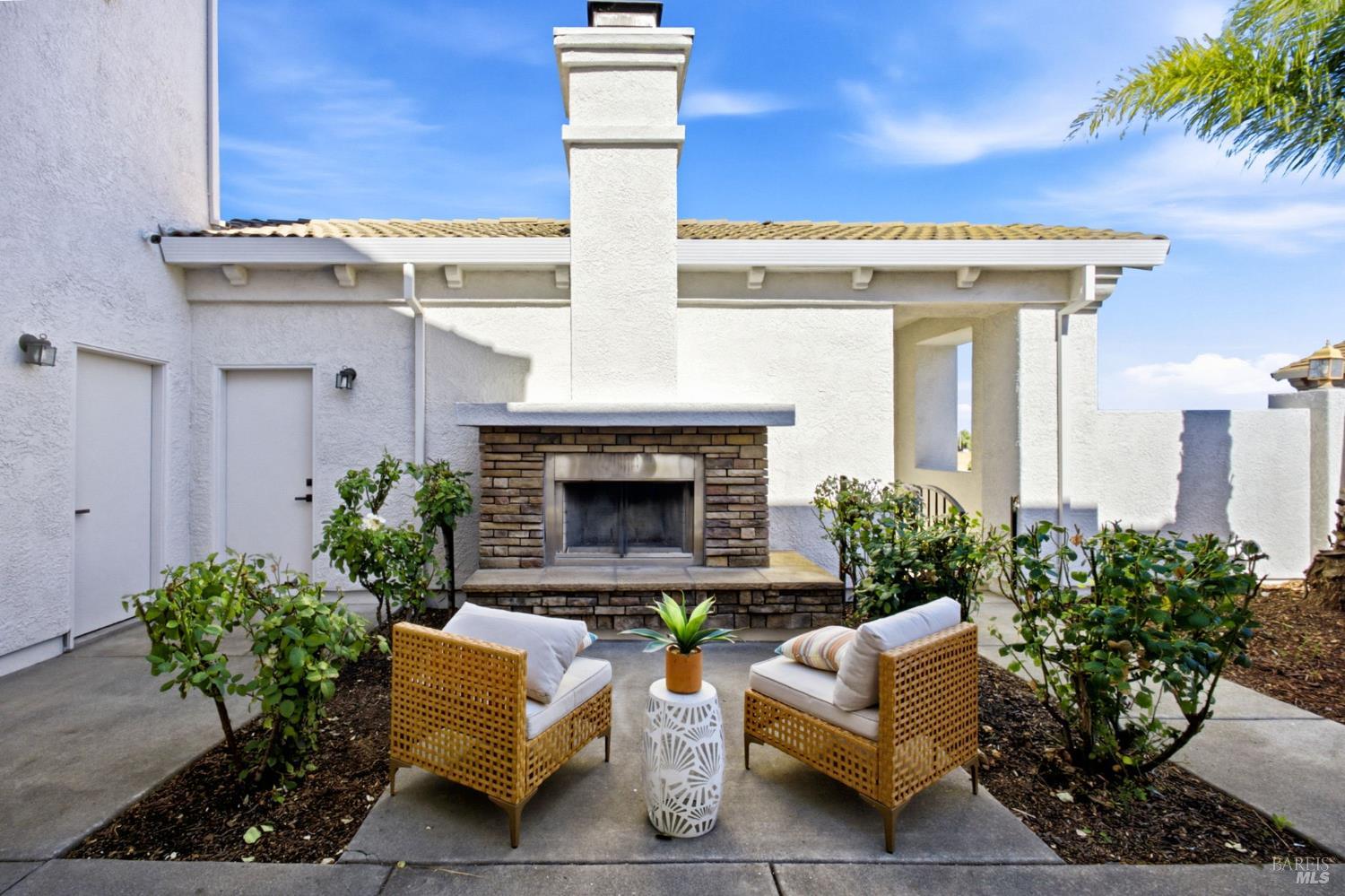 918 Shelter Cove Court Vacaville CA 95688