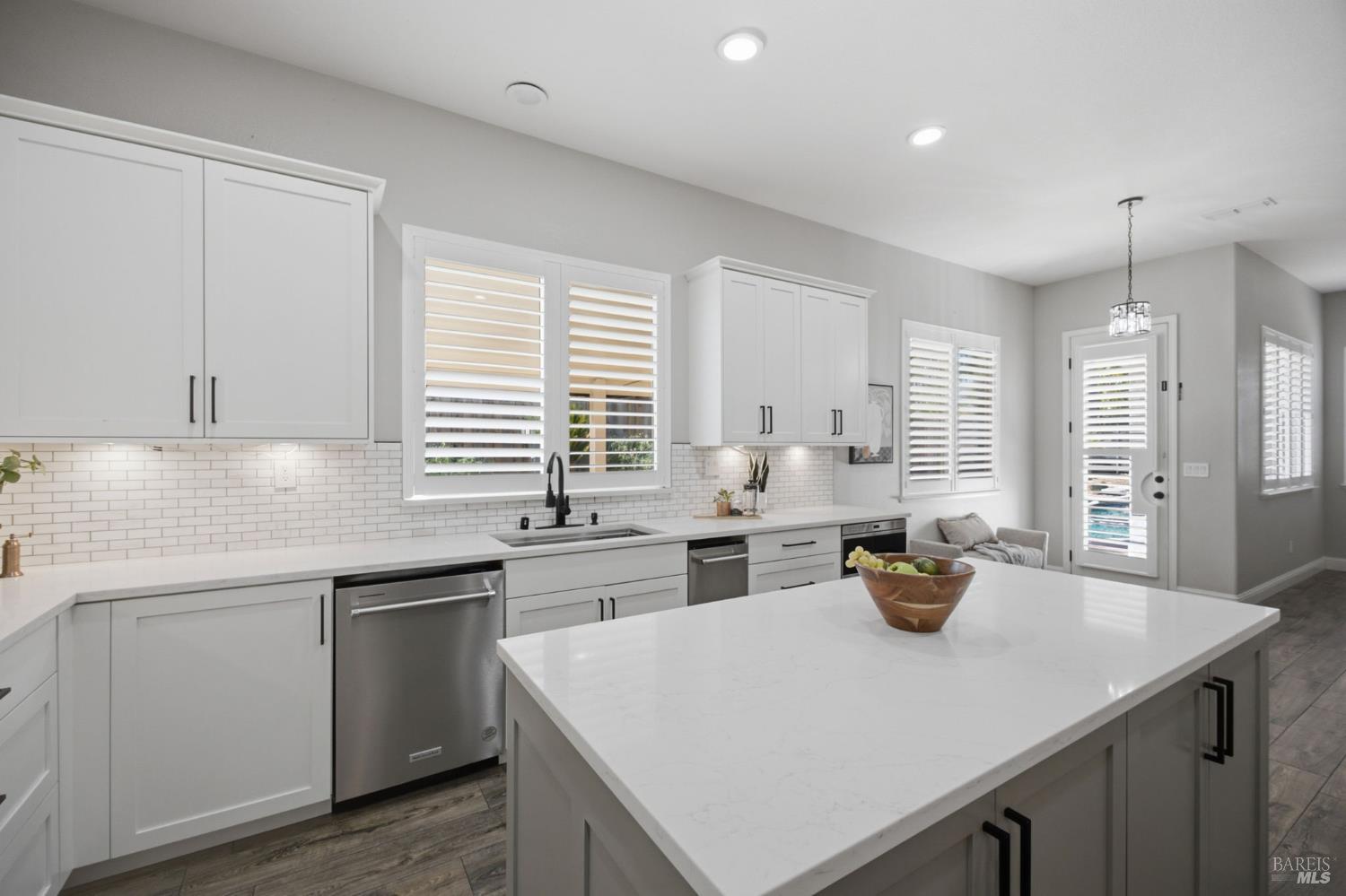 918 Shelter Cove Court Vacaville CA 95688