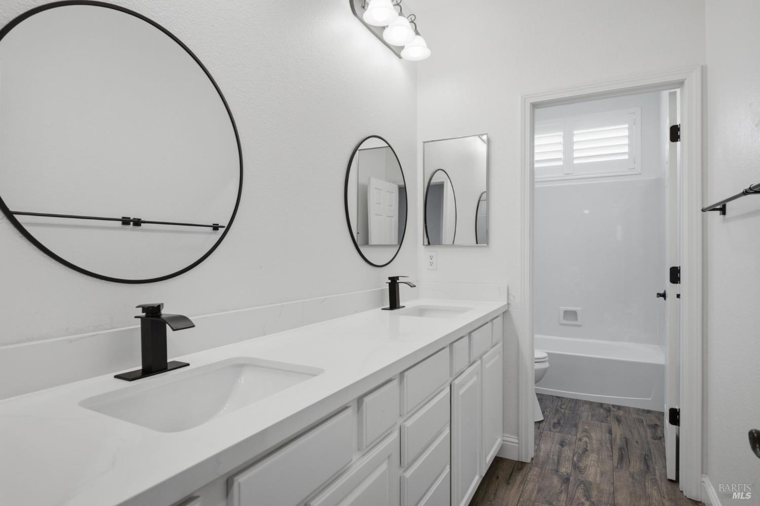 918 Shelter Cove Court Vacaville CA 95688