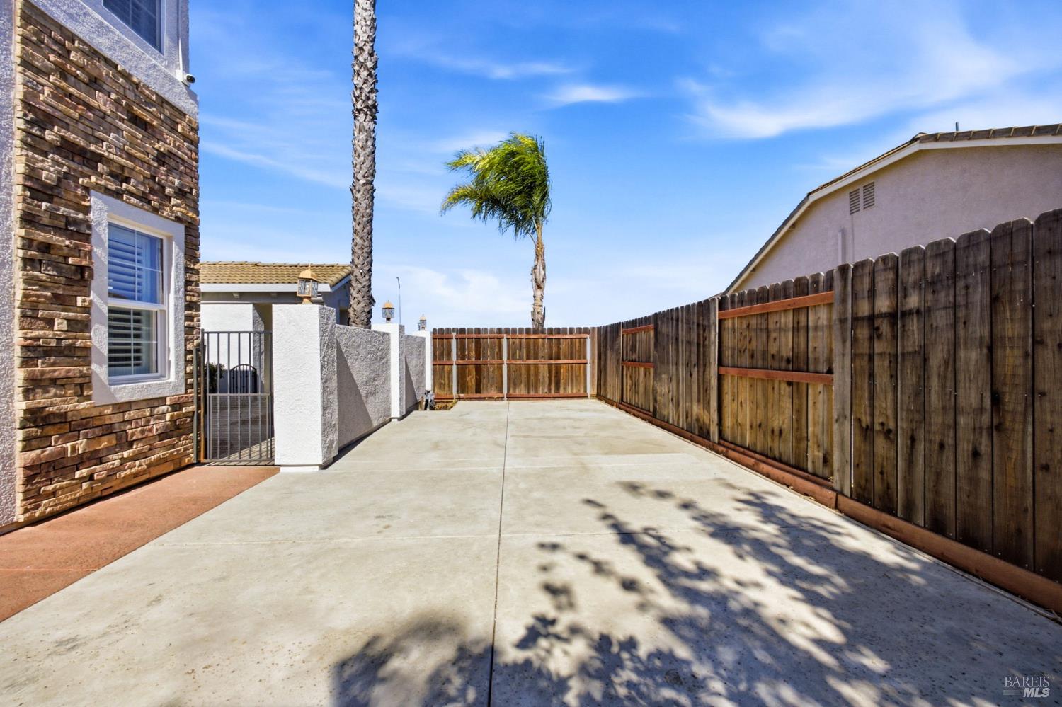 918 Shelter Cove Court Vacaville CA 95688
