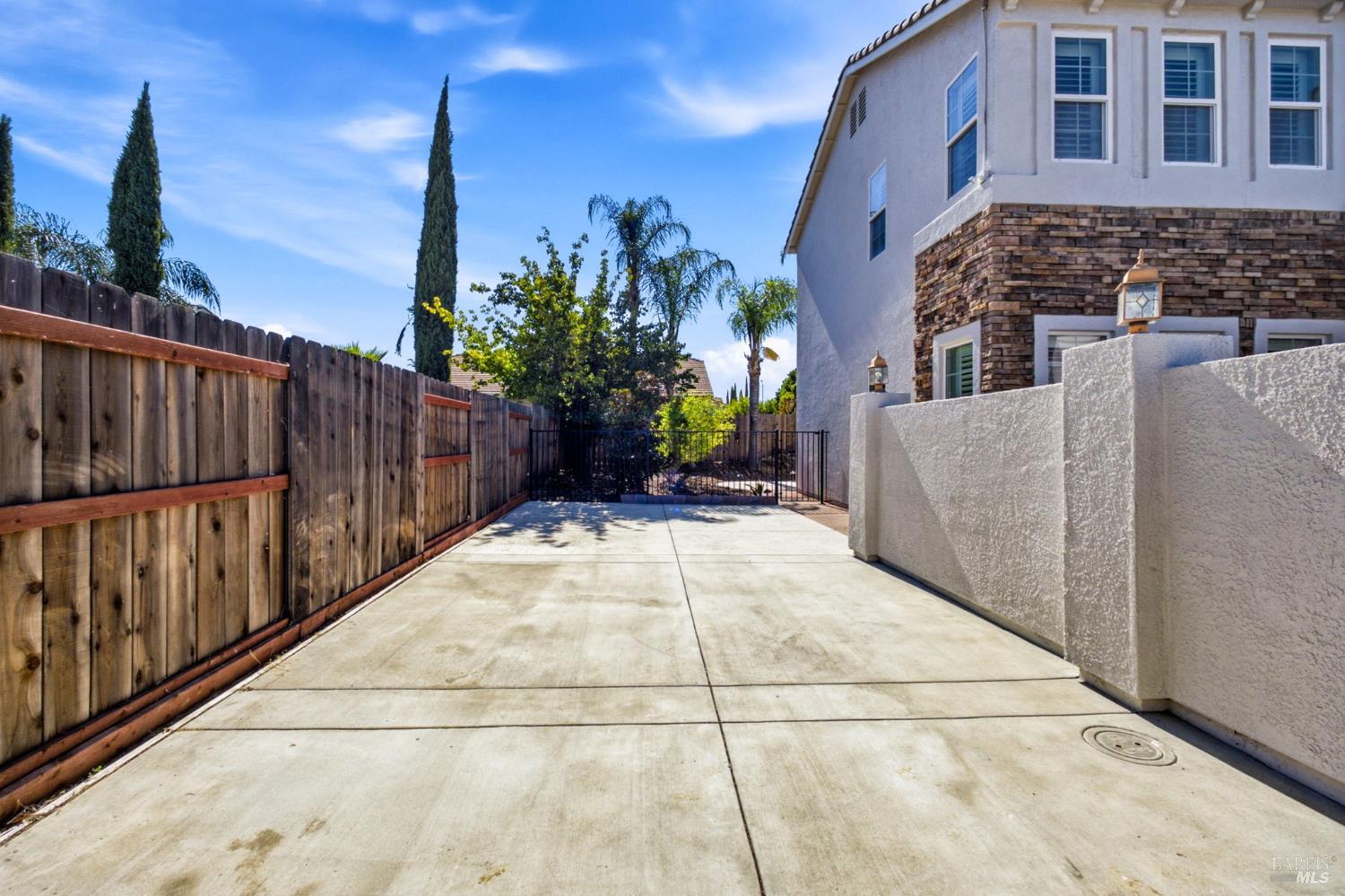 918 Shelter Cove Court Vacaville CA 95688