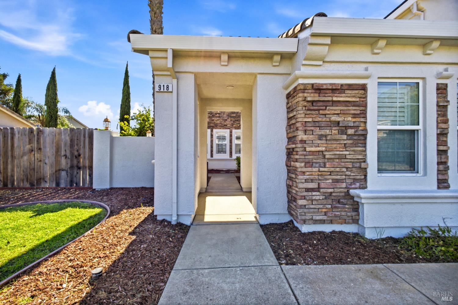 918 Shelter Cove Court Vacaville CA 95688