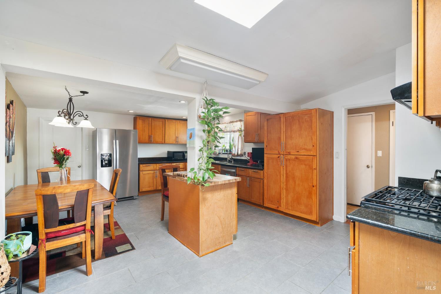123 Spencer Street Vallejo CA 94589