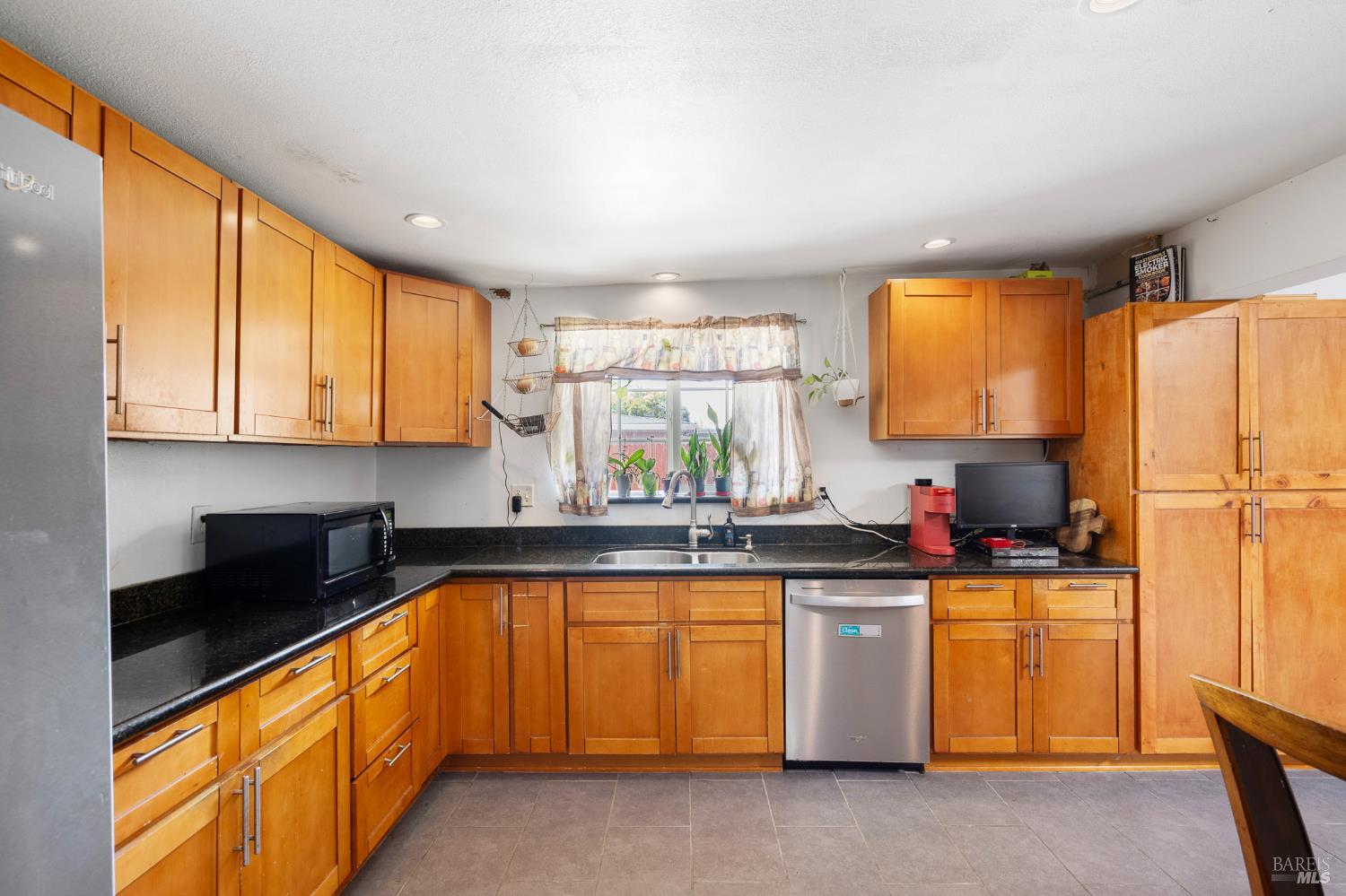 123 Spencer Street Vallejo CA 94589
