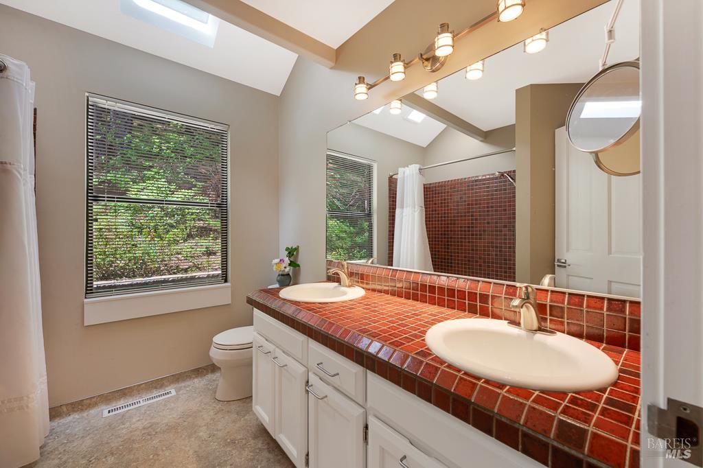 827 Wild Oak Drive Santa Rosa CA 95409