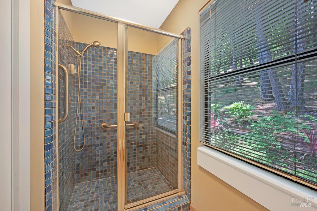 827 Wild Oak Drive Santa Rosa CA 95409