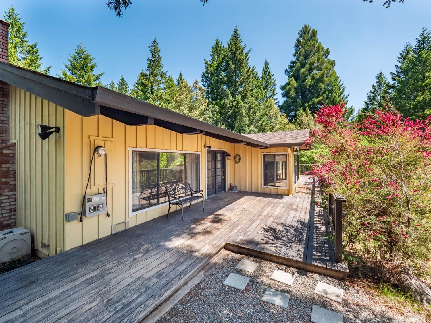 7701 Signal Ridge Road Philo CA 95466