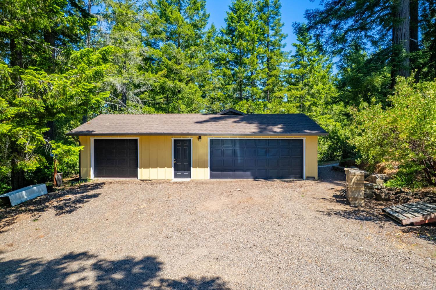7701 Signal Ridge Road Philo CA 95466