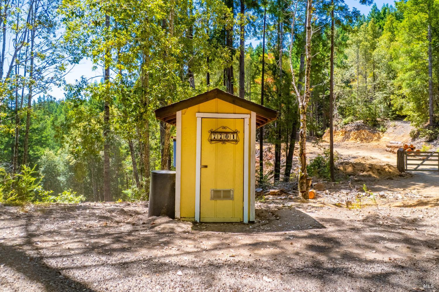 7701 Signal Ridge Road Philo CA 95466