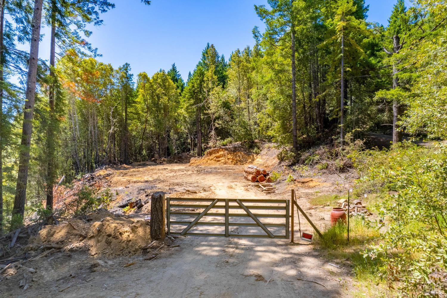 7701 Signal Ridge Road Philo CA 95466