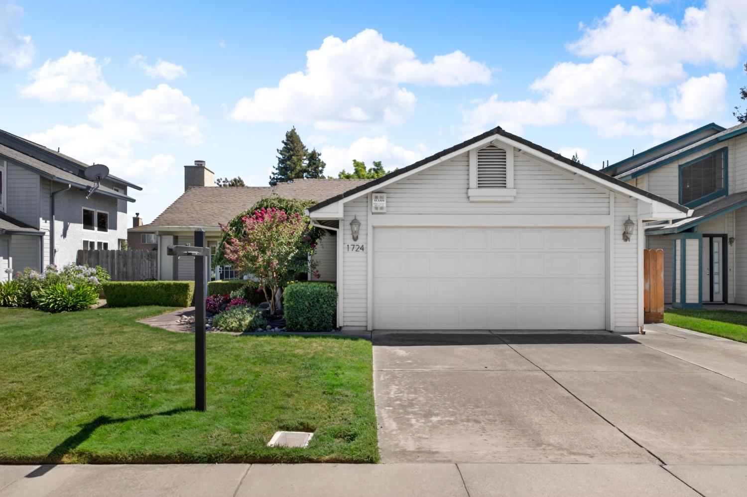 1724 Amber Leaf Way Lodi CA 95242