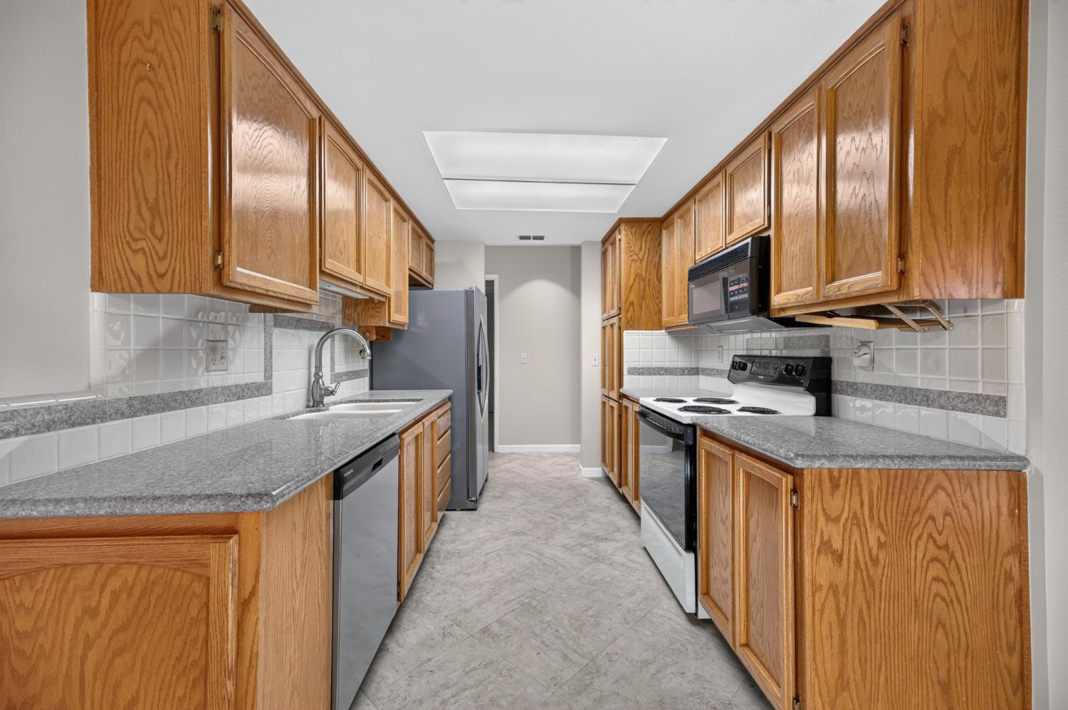 1724 Amber Leaf Way Lodi CA 95242
