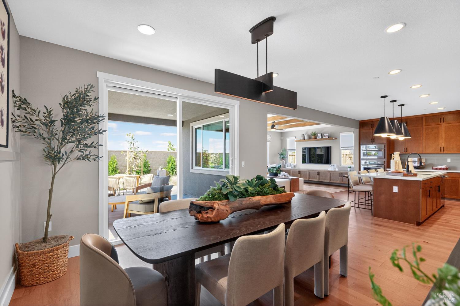 627 Beyers Street Oakley CA 94561