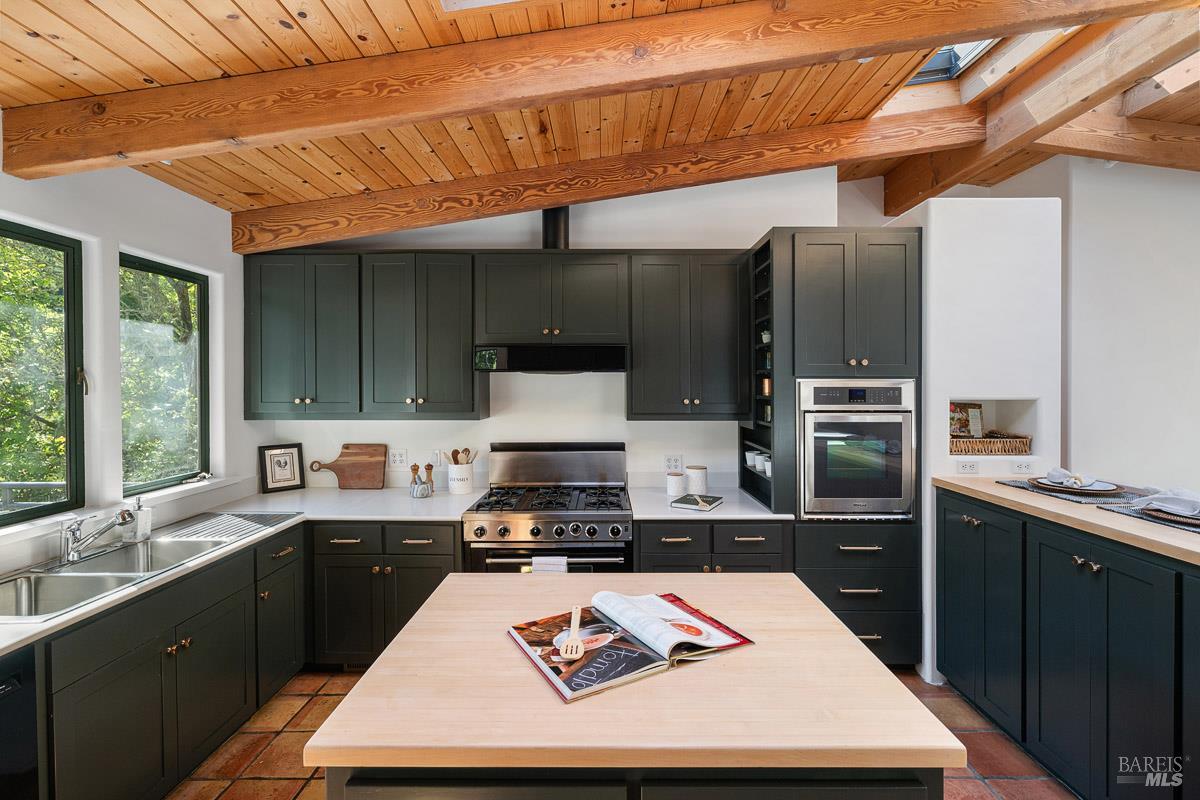 200 Deer Hollow Road San Anselmo CA 94960