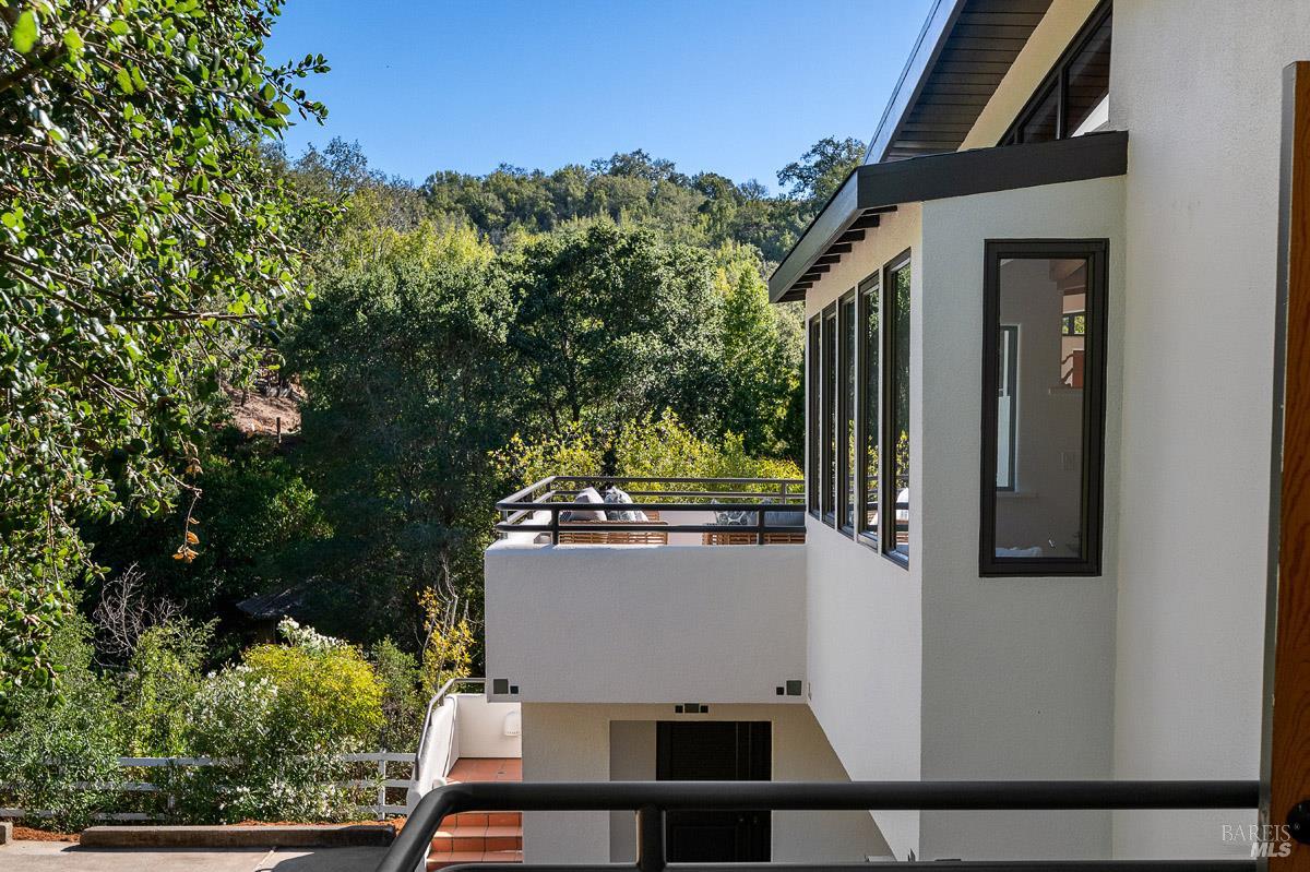 200 Deer Hollow Road San Anselmo CA 94960