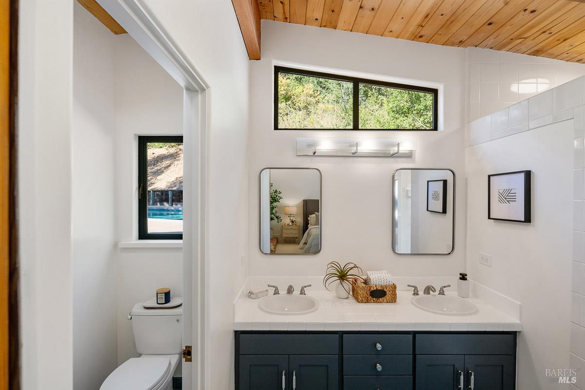 200 Deer Hollow Road San Anselmo CA 94960
