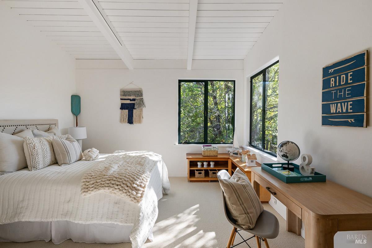 200 Deer Hollow Road San Anselmo CA 94960