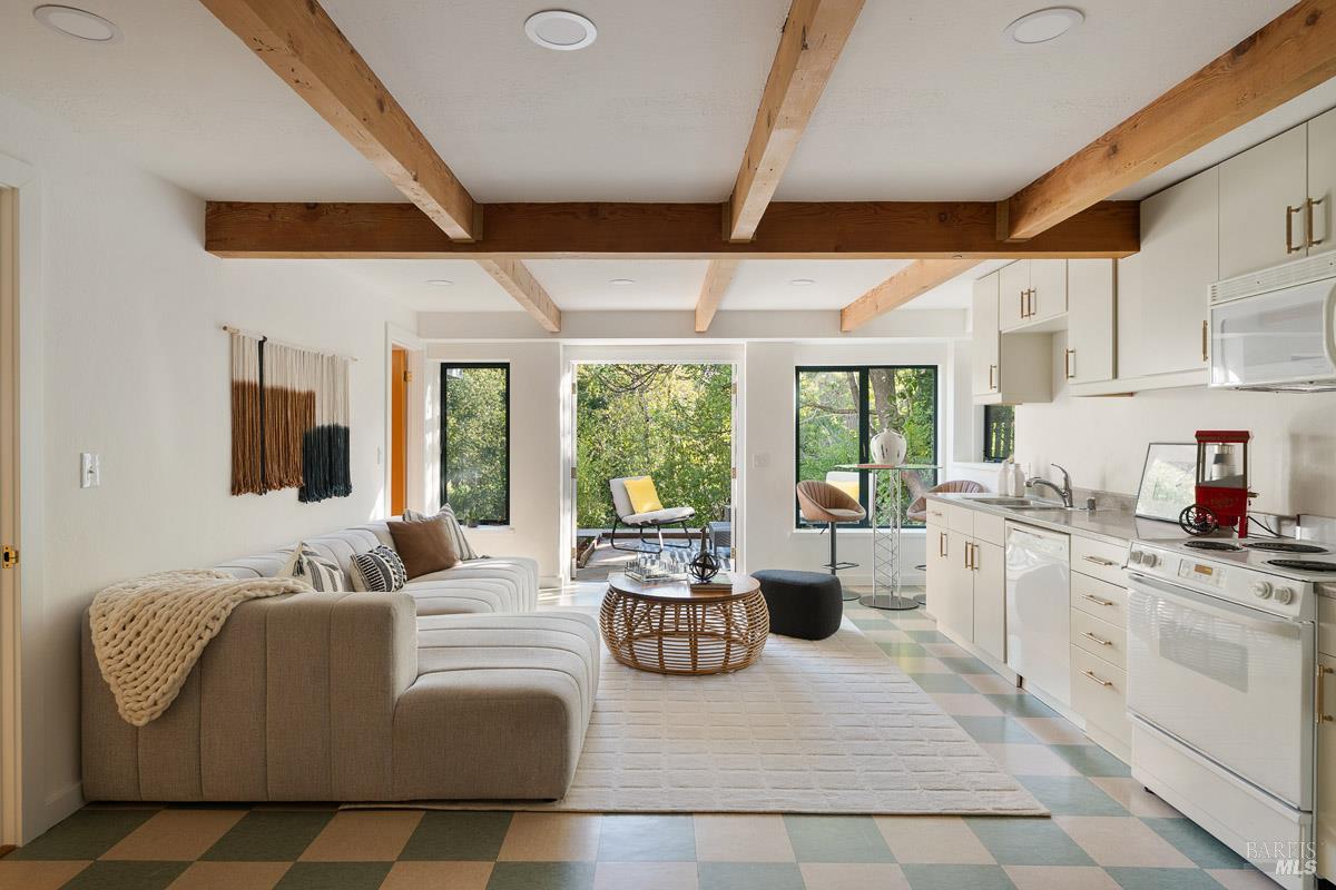 200 Deer Hollow Road San Anselmo CA 94960