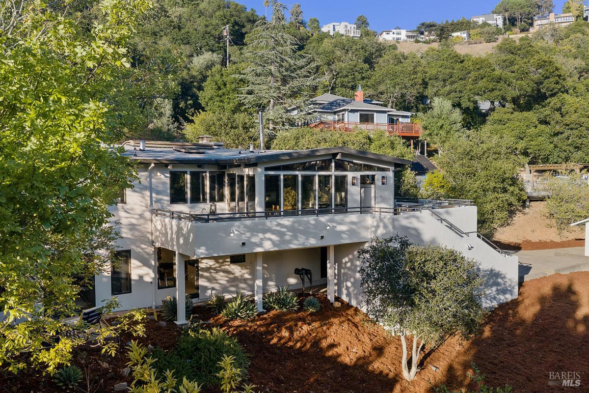 200 Deer Hollow Road San Anselmo CA 94960