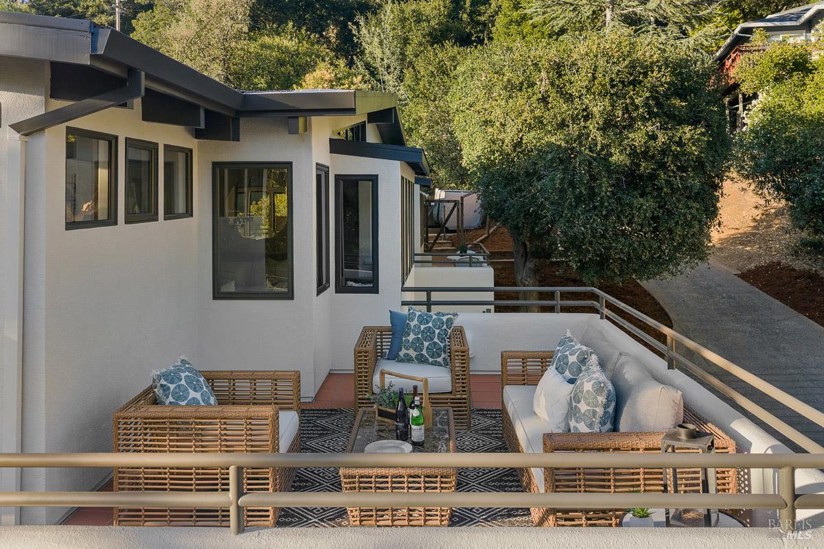 200 Deer Hollow Road San Anselmo CA 94960