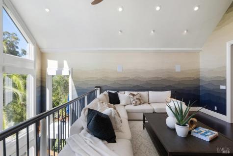 220 Deer Park Avenue San Rafael CA 94901