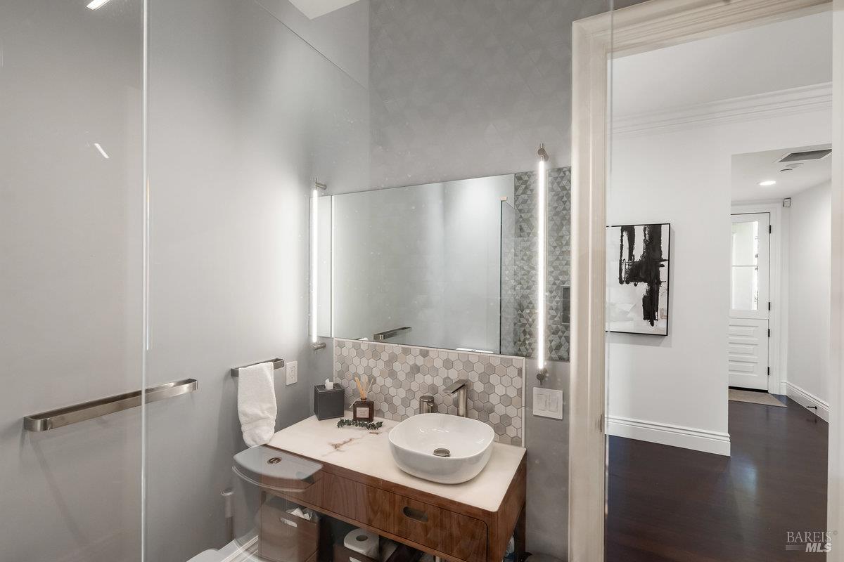 220 Deer Park Avenue San Rafael CA 94901